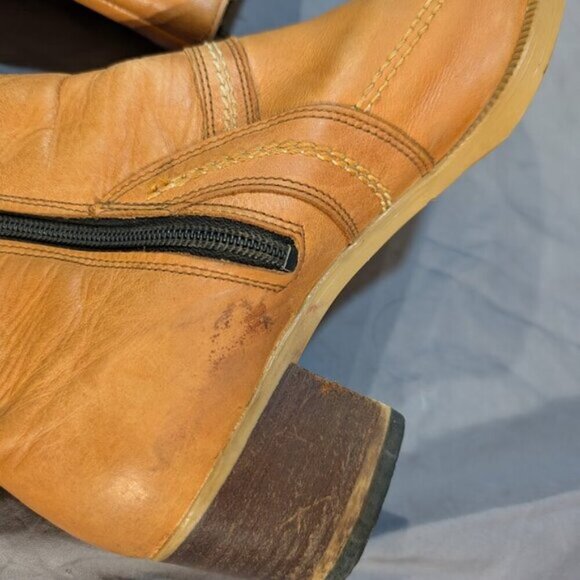Helix Tan Zipper Closure Low Heel - Picture 10 of 14